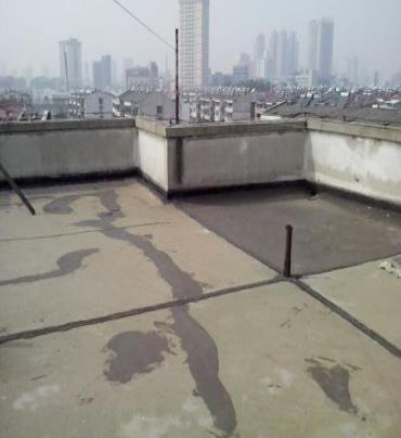 綦江漏水维修 楼顶漏水是什么原因，楼顶漏水维修方法是什么?